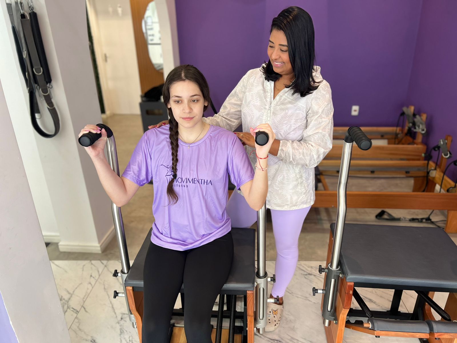 pilates-clinico-terapeutico-movimento-dores-pilates-cliente-thais-movimentha-movimenthapilates-tratamento (1)