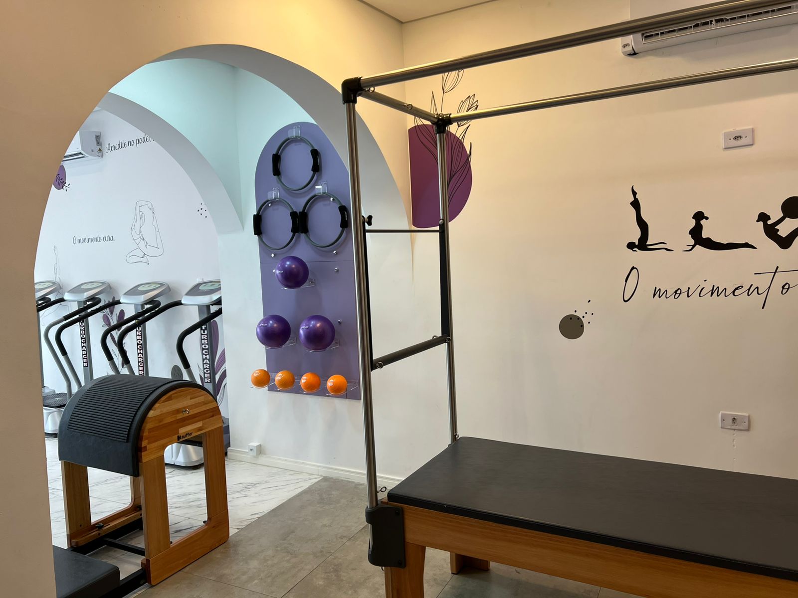 pilates-clinico-terapeutico-movimento-dores-pilates-cliente-thais-movimentha-movimenthapilates-tratamento (3)